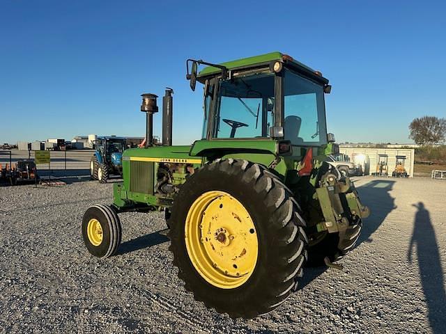 Image of John Deere 4430 equipment image 2