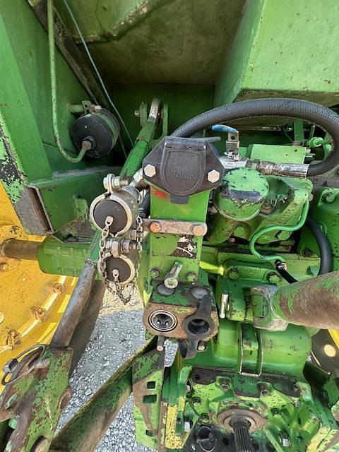 Image of John Deere 4430 equipment image 4