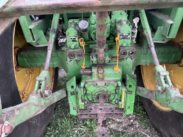Image of John Deere 4430 equipment image 2