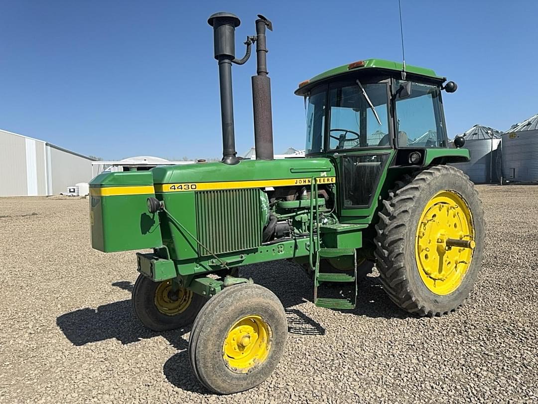 Image of John Deere 4430 Primary image