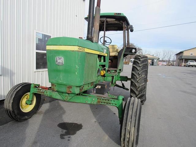 Image of John Deere 4430 equipment image 2