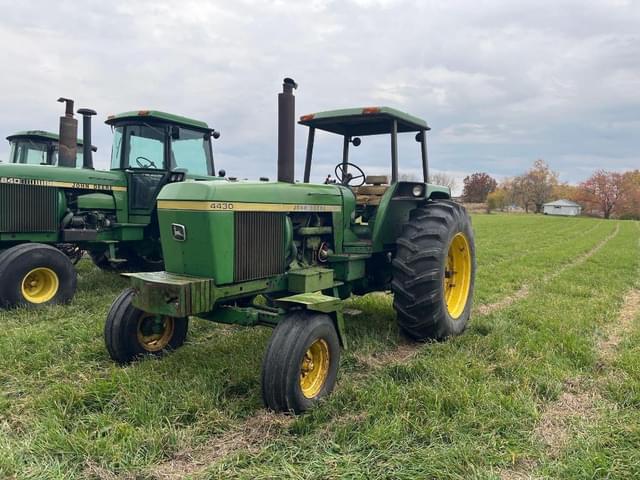 Image of John Deere 4430 equipment image 1
