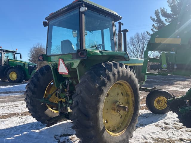 Image of John Deere 4430 equipment image 4