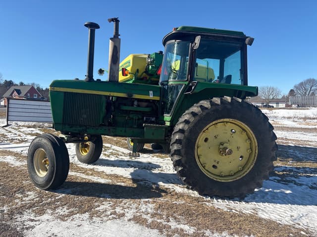 Image of John Deere 4430 equipment image 1