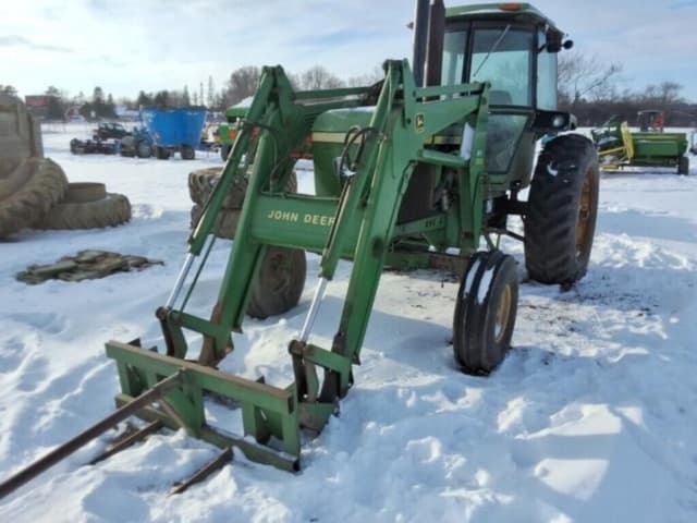 Image of John Deere 4430 equipment image 2