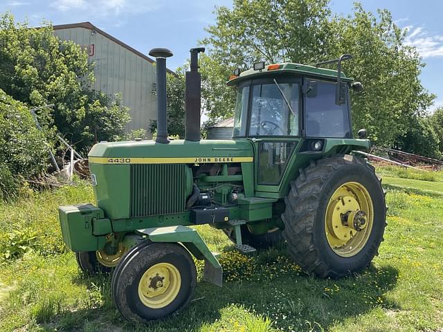 Image of John Deere 4430 equipment image 1