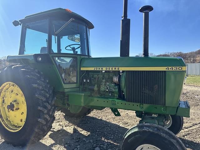 Image of John Deere 4430 equipment image 1