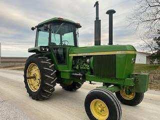 Image of John Deere 4430 equipment image 1