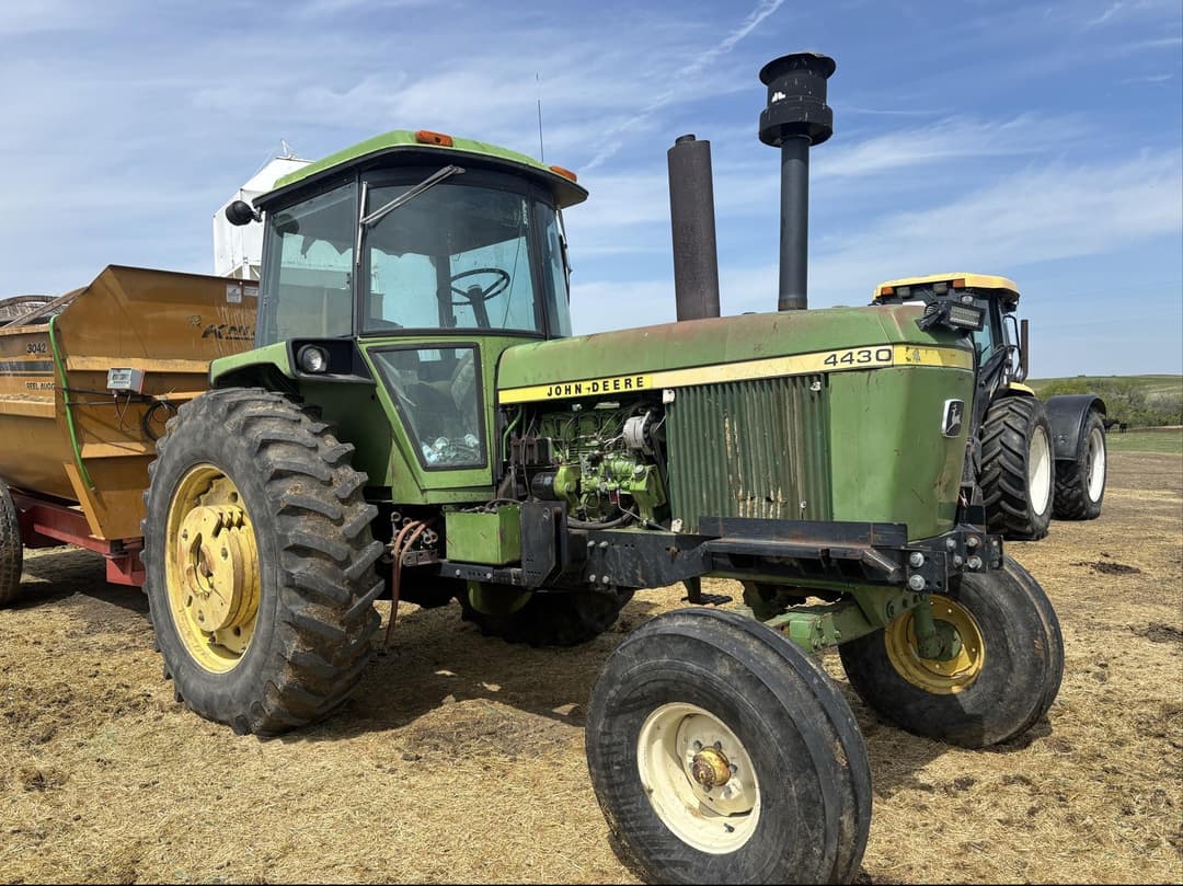 Image of John Deere 4430 Primary image