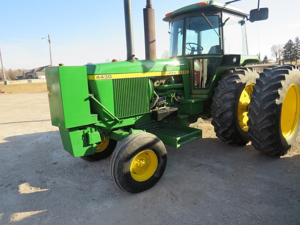 Image of John Deere 4430 Primary image