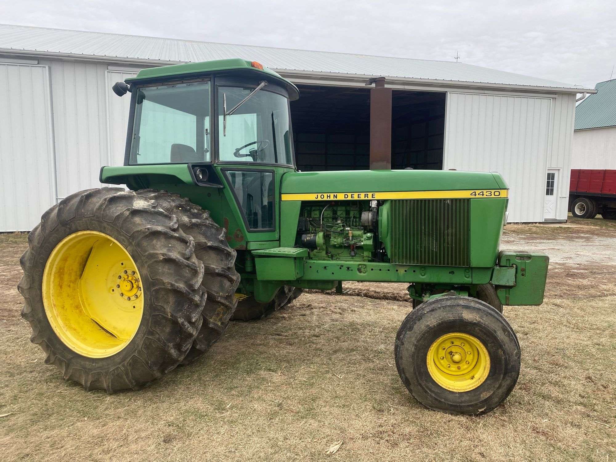 Main image John Deere 4430
