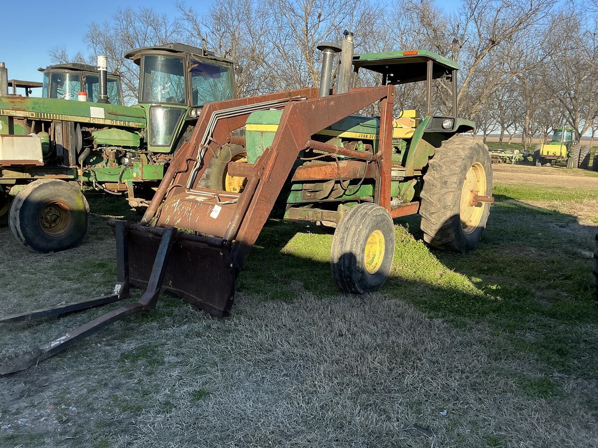 John Deere 4430 Equipment Image0