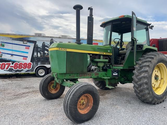 Image of John Deere 4430 equipment image 1