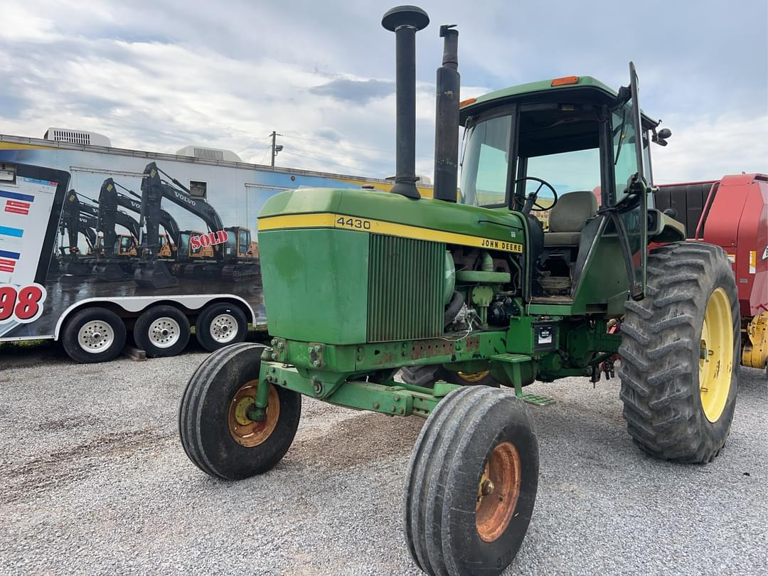 Image of John Deere 4430 Primary image
