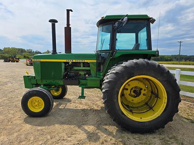 Image of John Deere 4430 equipment image 1