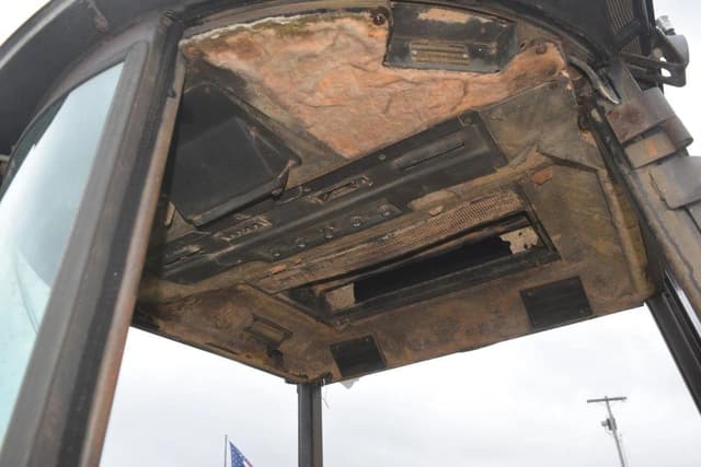 Image of John Deere 4430 equipment image 4