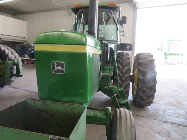Image of John Deere 4430 equipment image 2