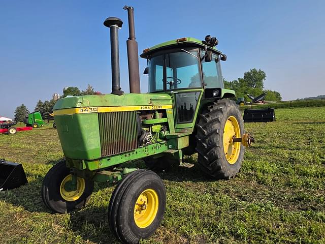 Image of John Deere 4430 equipment image 4