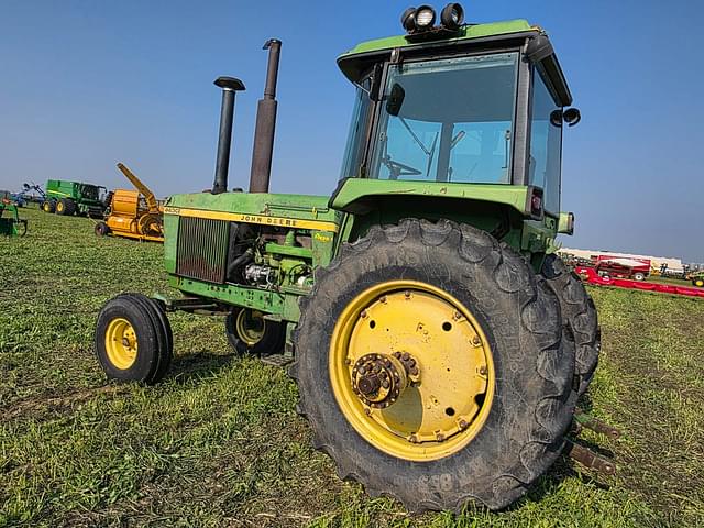Image of John Deere 4430 equipment image 2