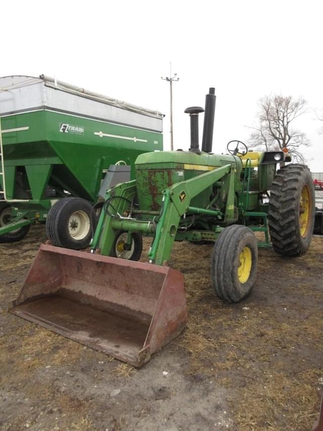 Image of John Deere 4430 equipment image 1