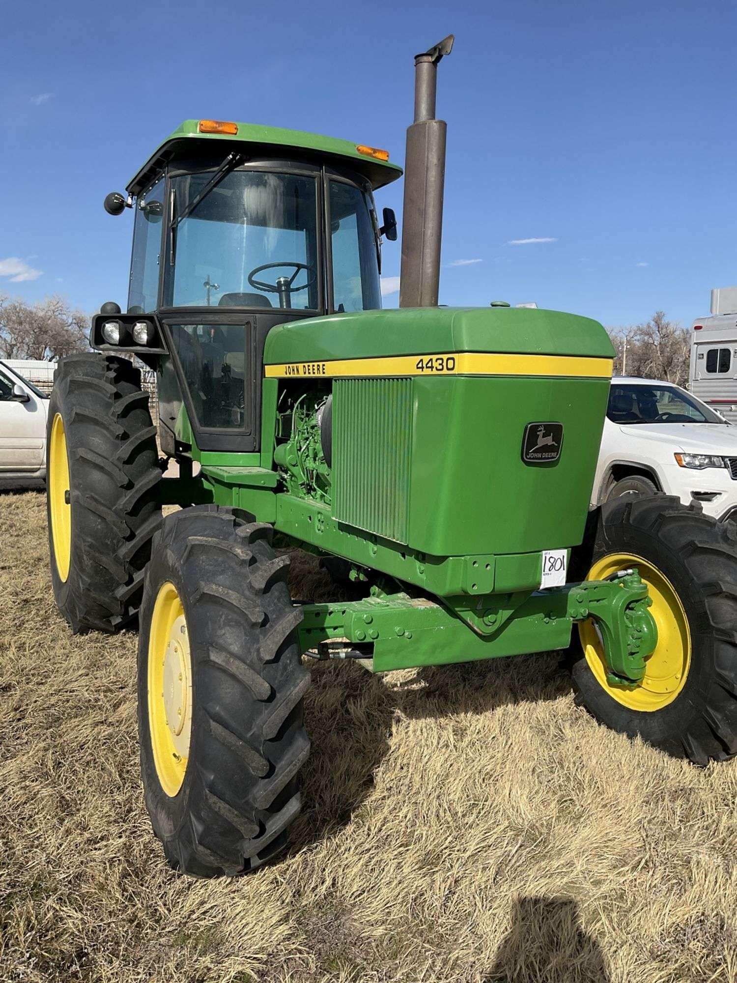 Main image John Deere 4430