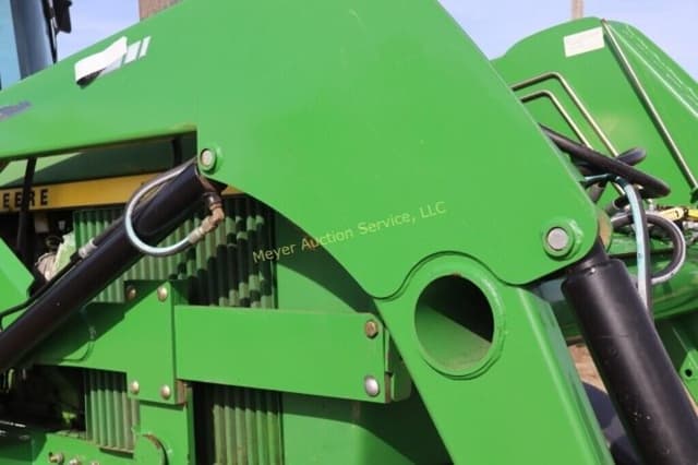 Image of John Deere 4430 equipment image 4