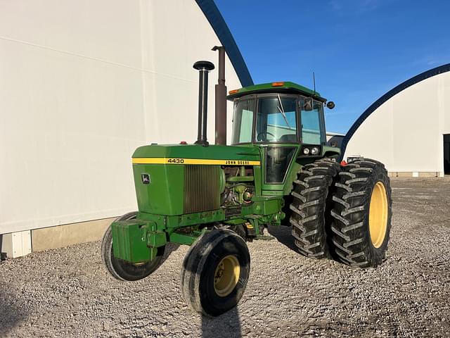 Image of John Deere 4430 equipment image 3