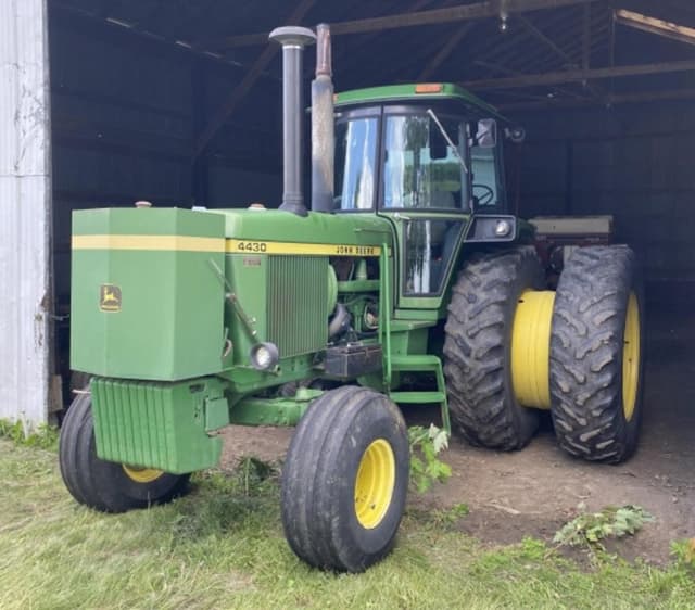 Image of John Deere 4430 equipment image 2