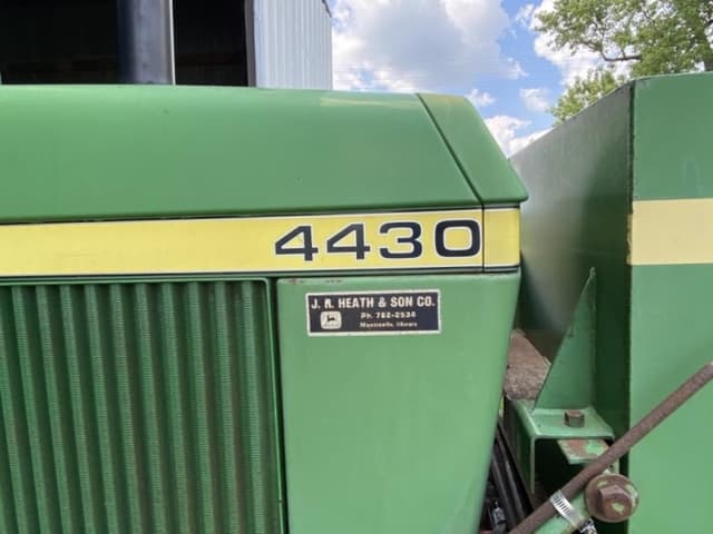 Image of John Deere 4430 equipment image 4