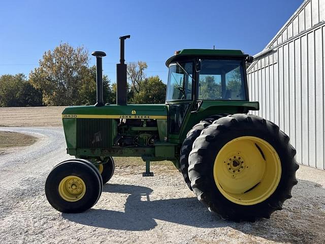 Image of John Deere 4430 equipment image 3