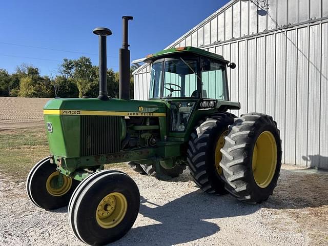 Image of John Deere 4430 equipment image 1