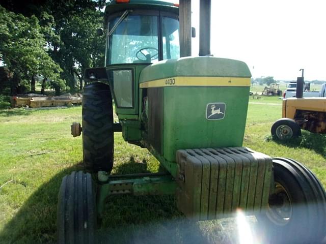 Image of John Deere 4430 equipment image 2