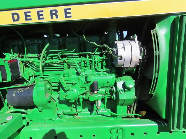 Image of John Deere 4430 equipment image 2