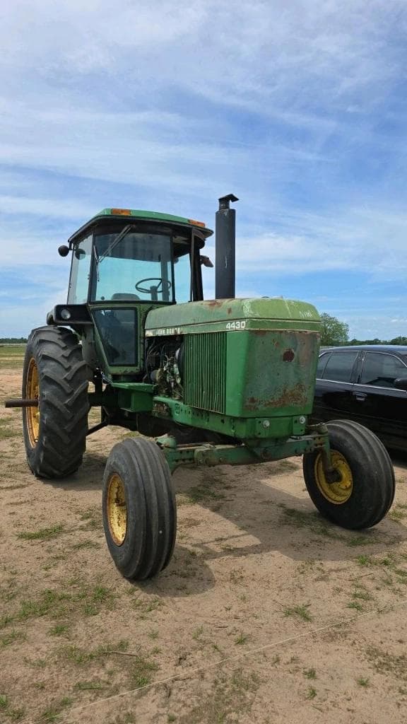 Image of John Deere 4430 equipment image 1