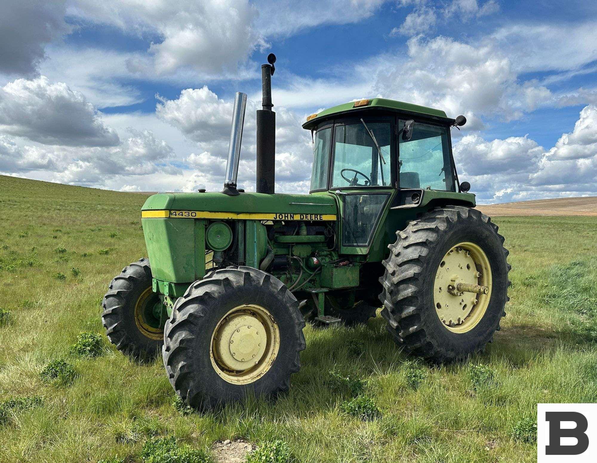 Main image John Deere 4430