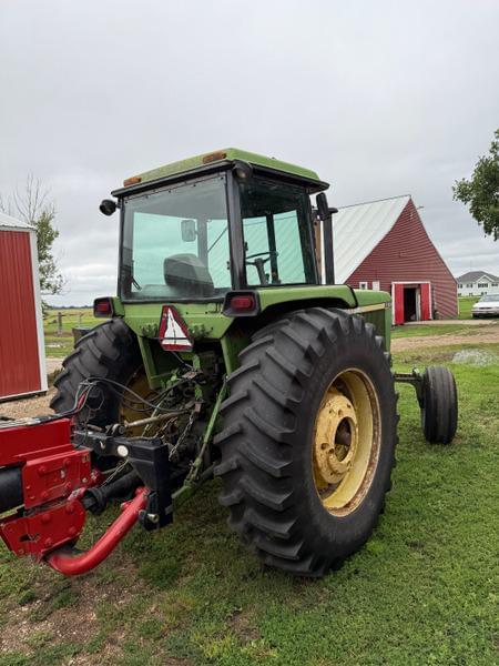 Image of John Deere 4430 equipment image 4