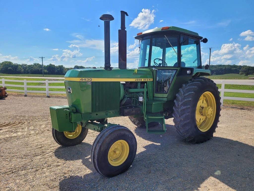Main image John Deere 4430