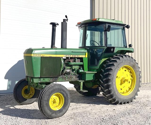 Image of John Deere 4430 equipment image 1