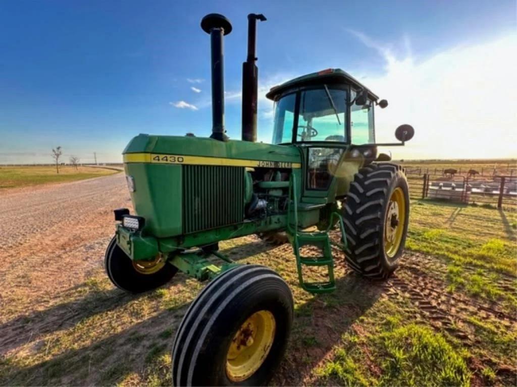 Image of John Deere 4430 Primary image