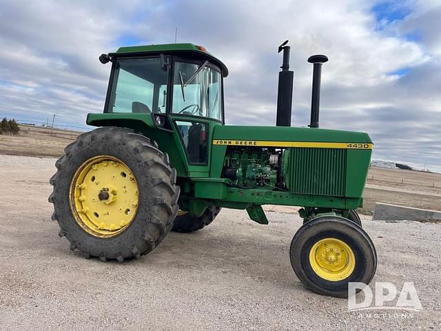 Image of John Deere 4430 equipment image 1