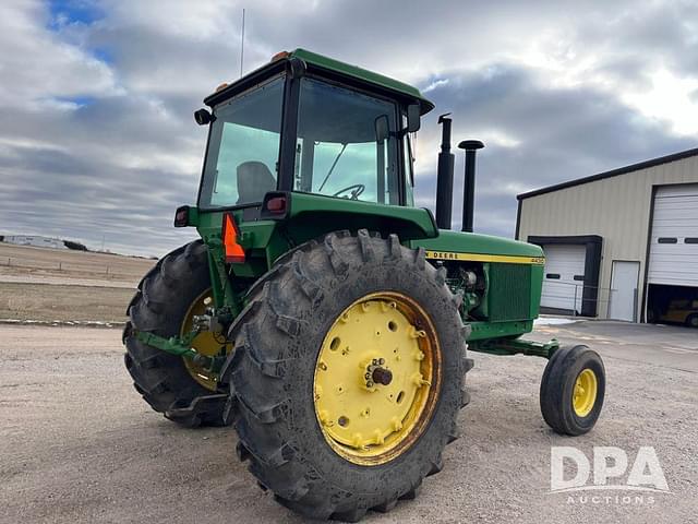 Image of John Deere 4430 equipment image 4