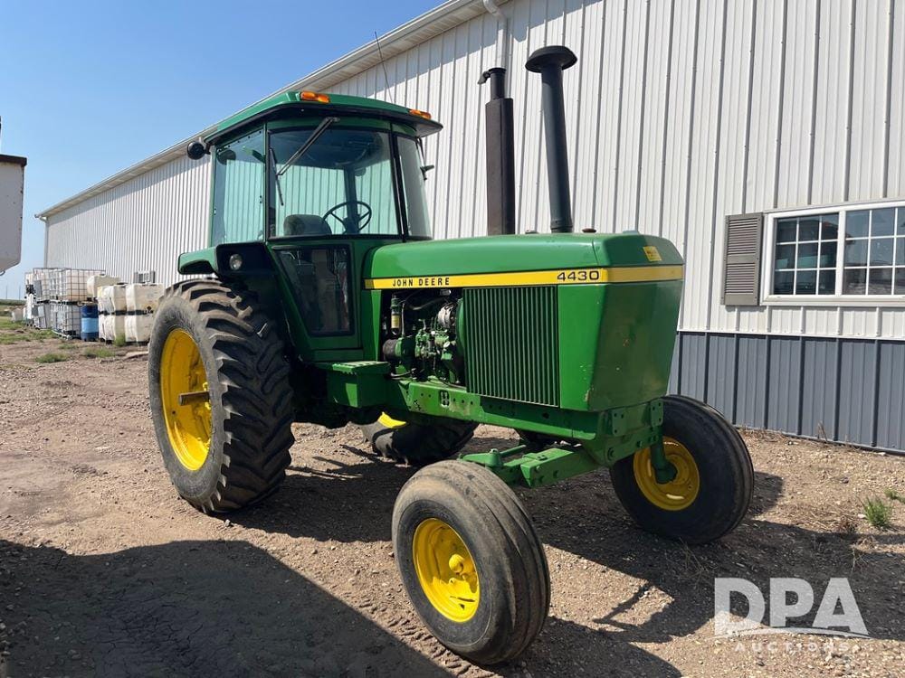 Main image John Deere 4430