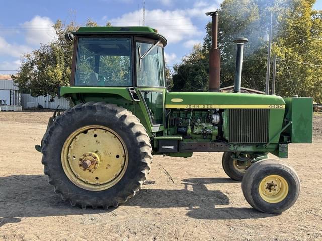 Image of John Deere 4430 equipment image 4