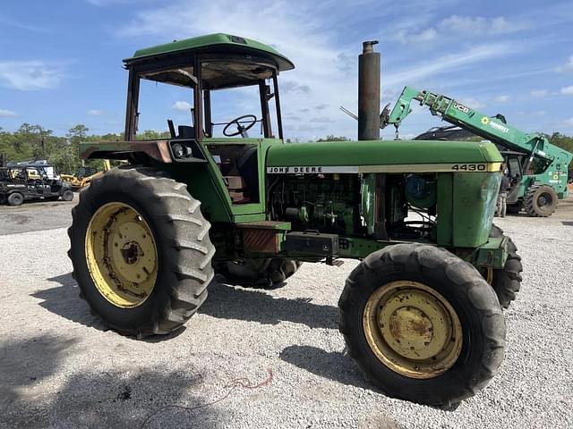 Image of John Deere 4430 equipment image 4
