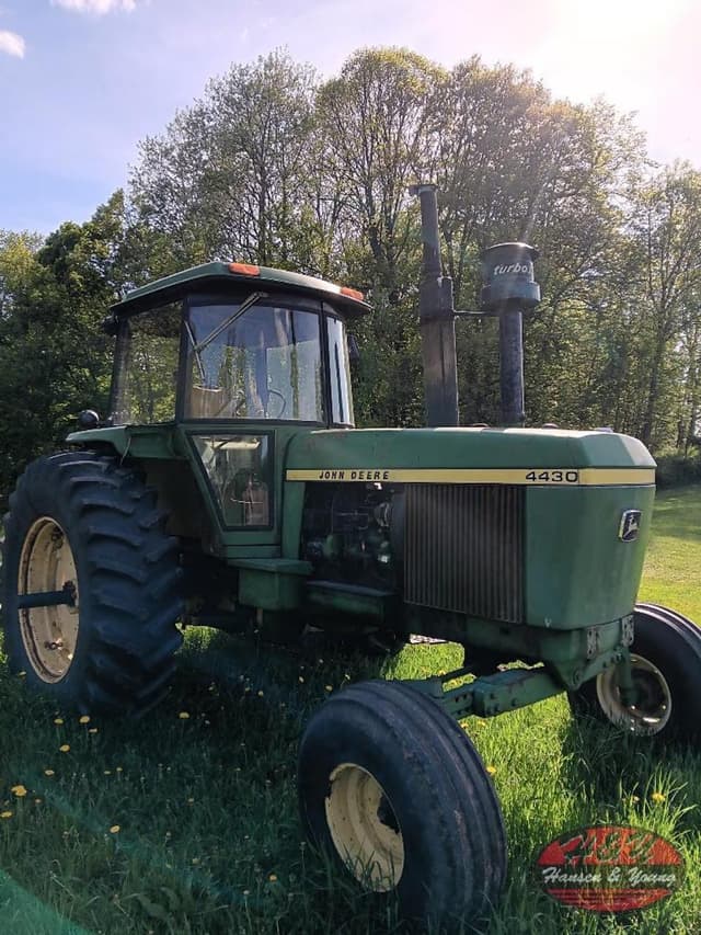 Image of John Deere 4430 equipment image 1