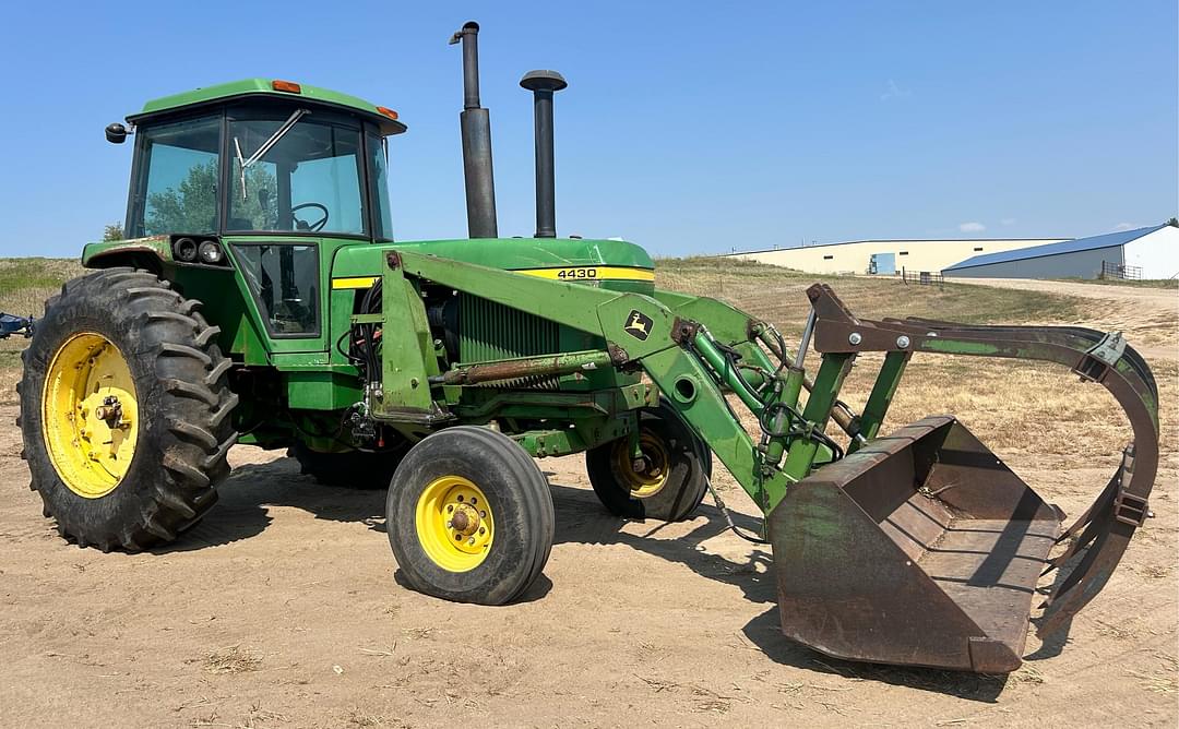 Image of John Deere 4430 Primary image