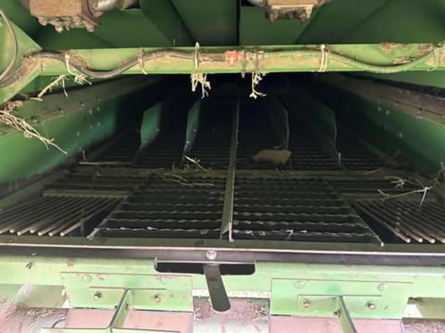 Image of John Deere 4435 equipment image 4