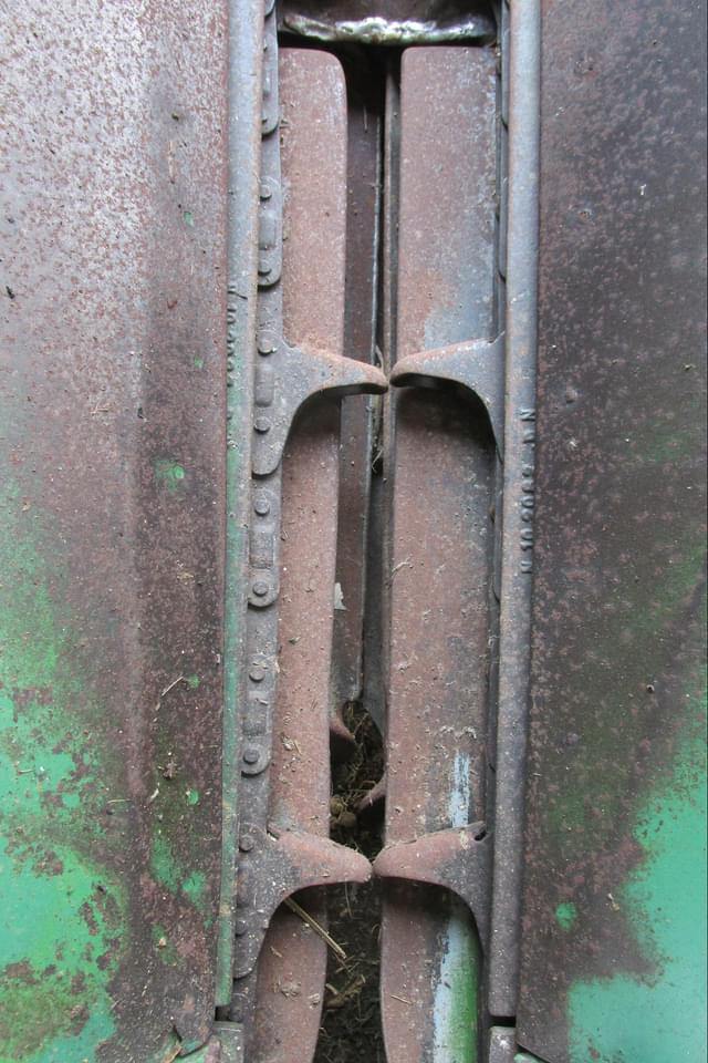 Image of John Deere 444 equipment image 3