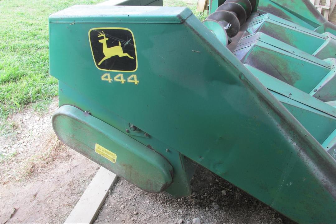 Image of John Deere 444 Primary image