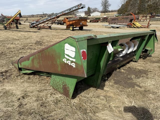 Image of John Deere 444 equipment image 3